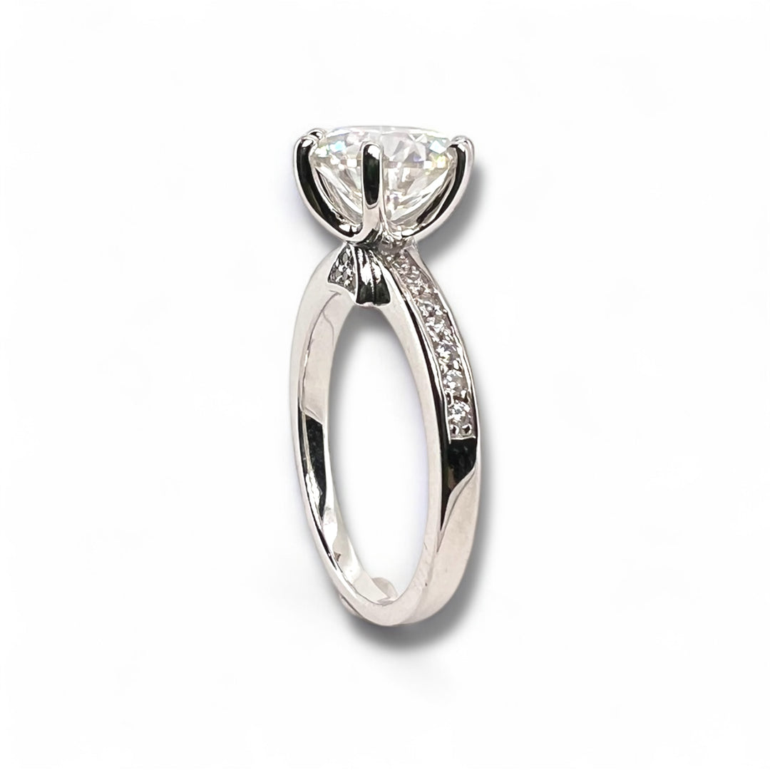 Eternal Spark – Women’s Moissanite Wedding Ring