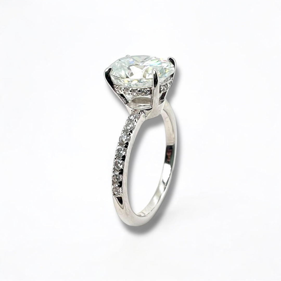pure-vow-moissanite-couple-ring-side-elevated