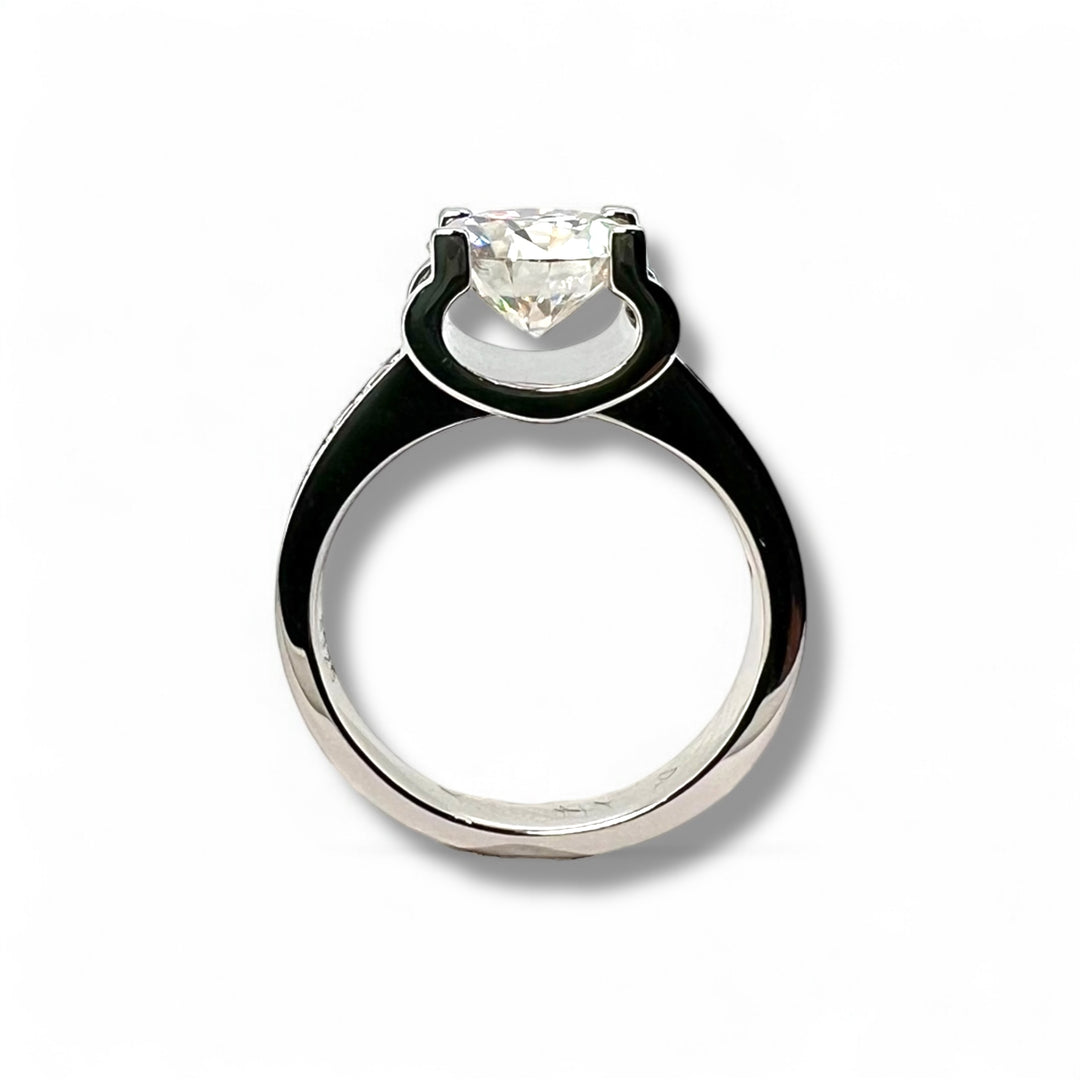Radiant Spark – Women’s Moissanit Wedding Ring