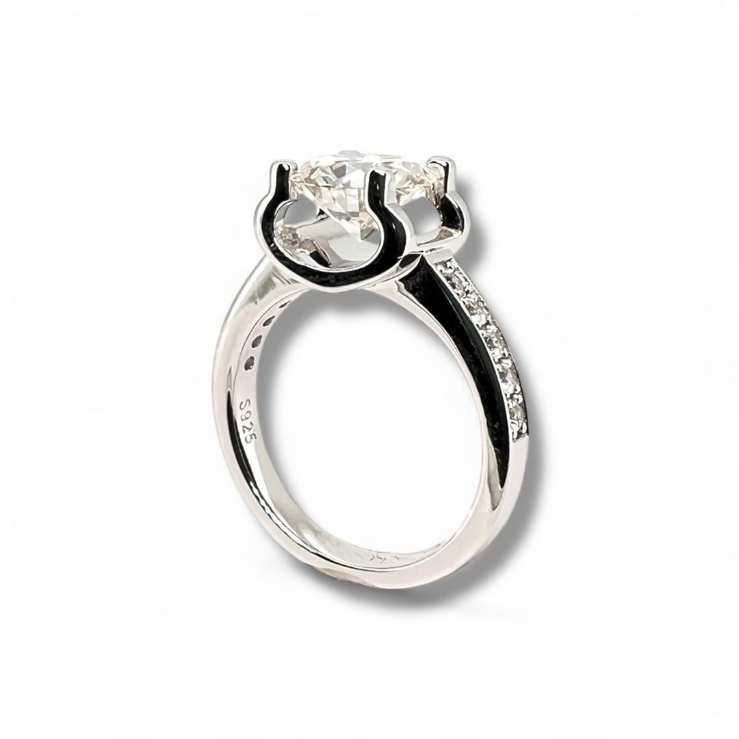 Radiant Spark – Women’s Moissanit Wedding Ring