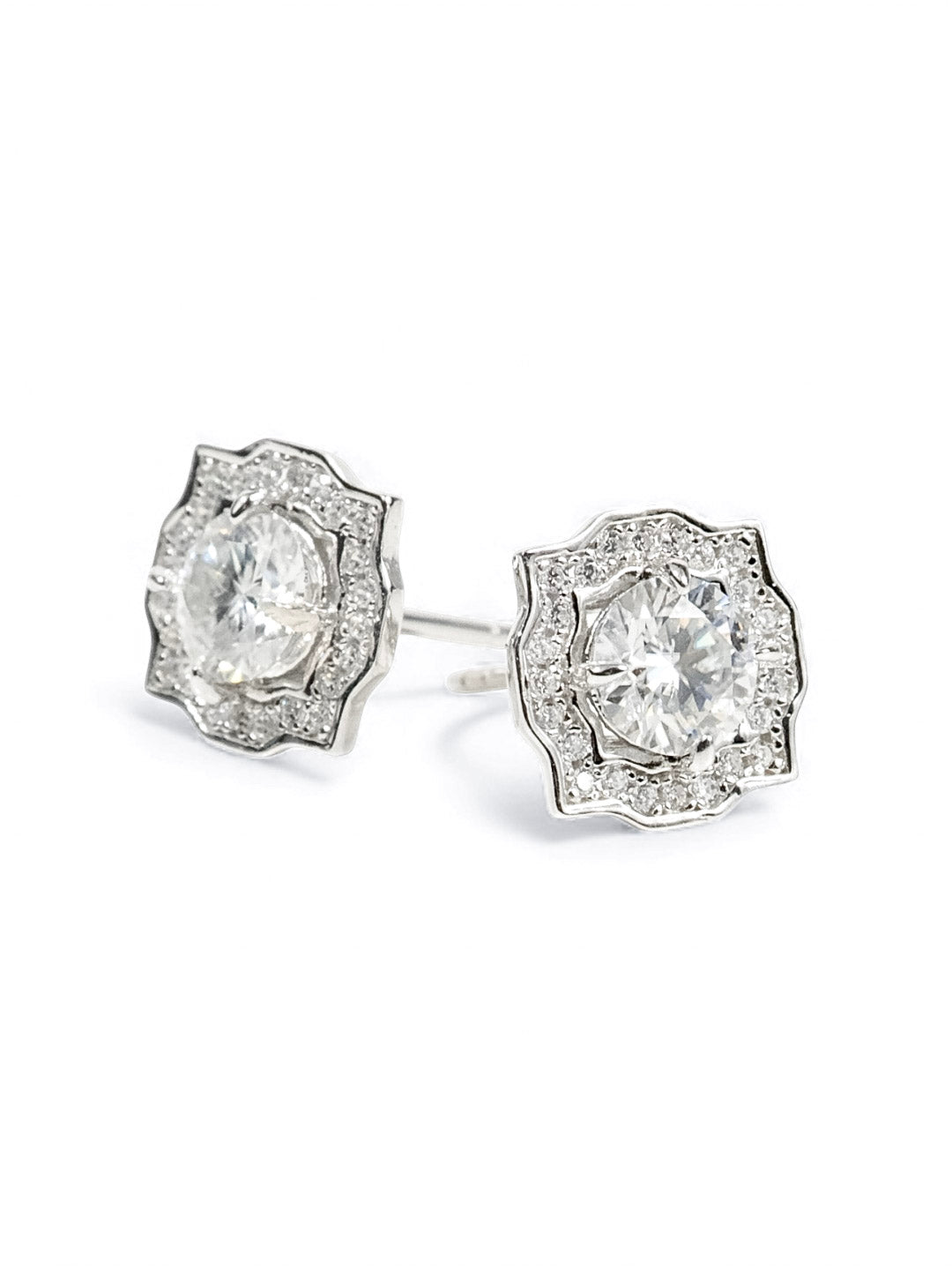 ต่างหู Moissanite สไตล์หรูหรา LB LuxeBrilliance