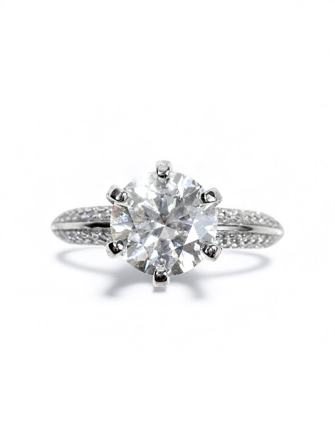 แหวนหมั้น Moissanite คอลเลกชันหรูหรา LB LuxeBrilliance - เพชรมอยซาไนท์เกรดพรีเมียม D Color VS1