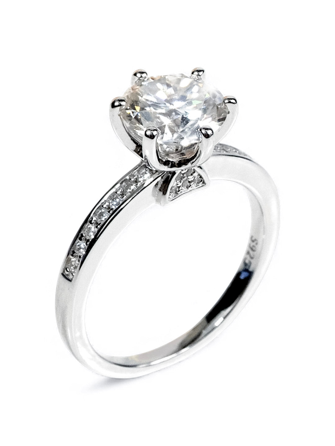 Eternal Spark – Moissanite Engagement Ring 2.0ct (D Color, VS1)