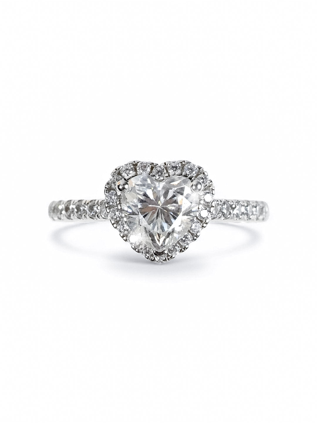 Eternal Heart – แหวนหมั้น Moissanite Heart Cut 1.0ct (D Color, VVS1)