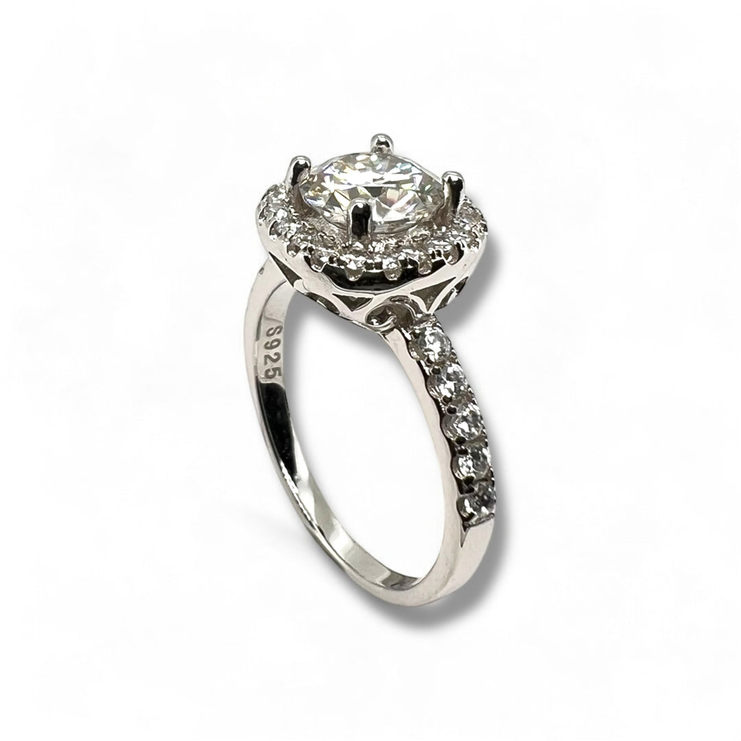Grace Halo – Women’s Moissanite Wedding Ring