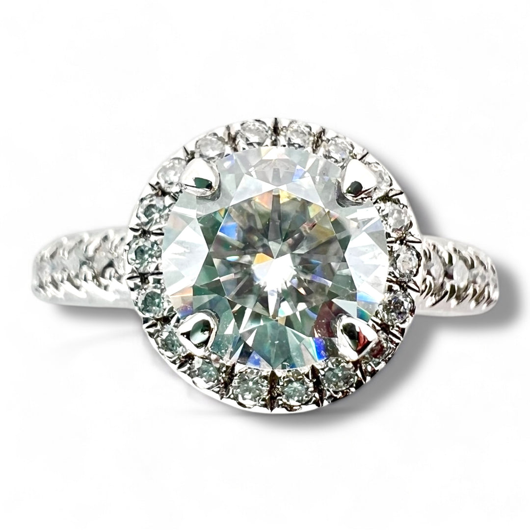 Luna Halo – Women's Moissanite Wedding Ring