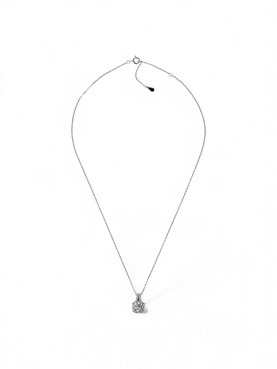 Cushion Halo Grace – สร้อยคอ Moissanite 1.0ct ทรง Cushion Halo | LB LuxeBrilliance