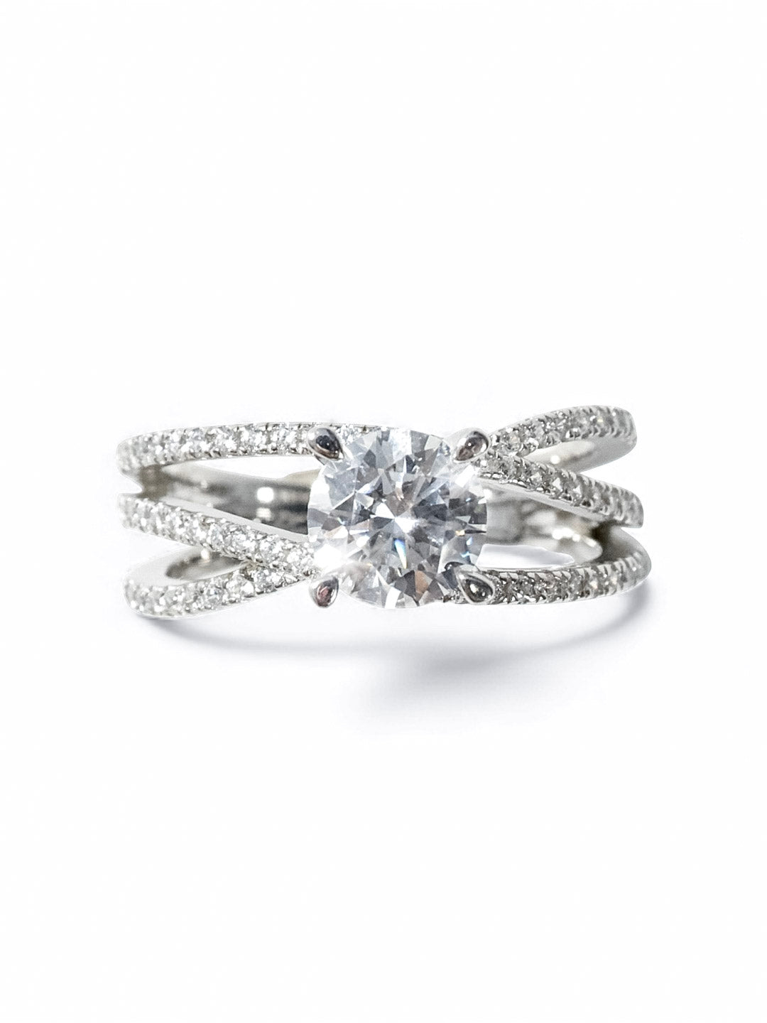 Eternal Cross – Moissanite Engagement Ring 1.0ct น้ำ D VS1 | LB LuxeBrilliance
