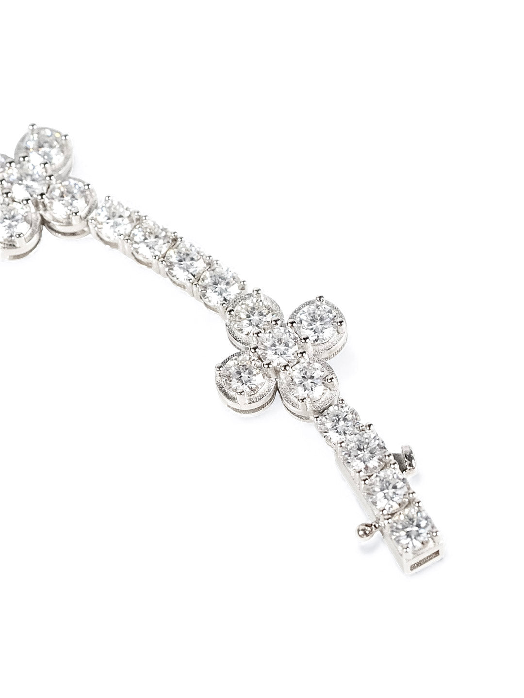 Floral Eternity – Moissanite Tennis Bracelet กำไลข้อมือหรู | LB LuxeBrilliance
