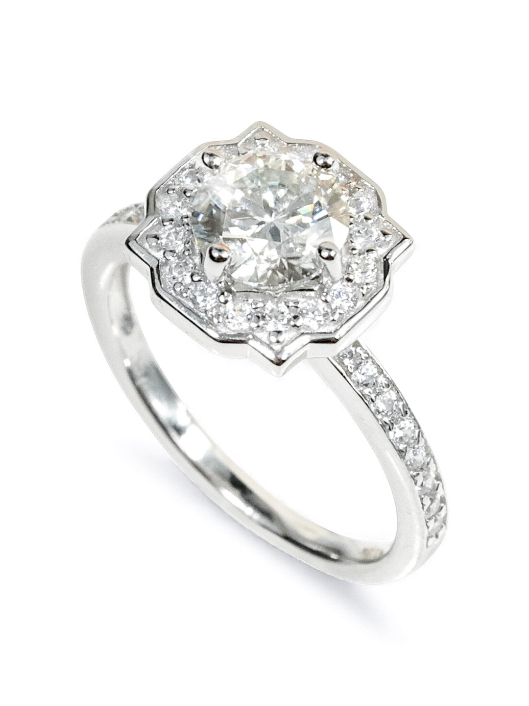 Floral Radiance – แหวน Halo Moissanite 1ct น้ำ D VS1 | LB LuxeBrilliance
