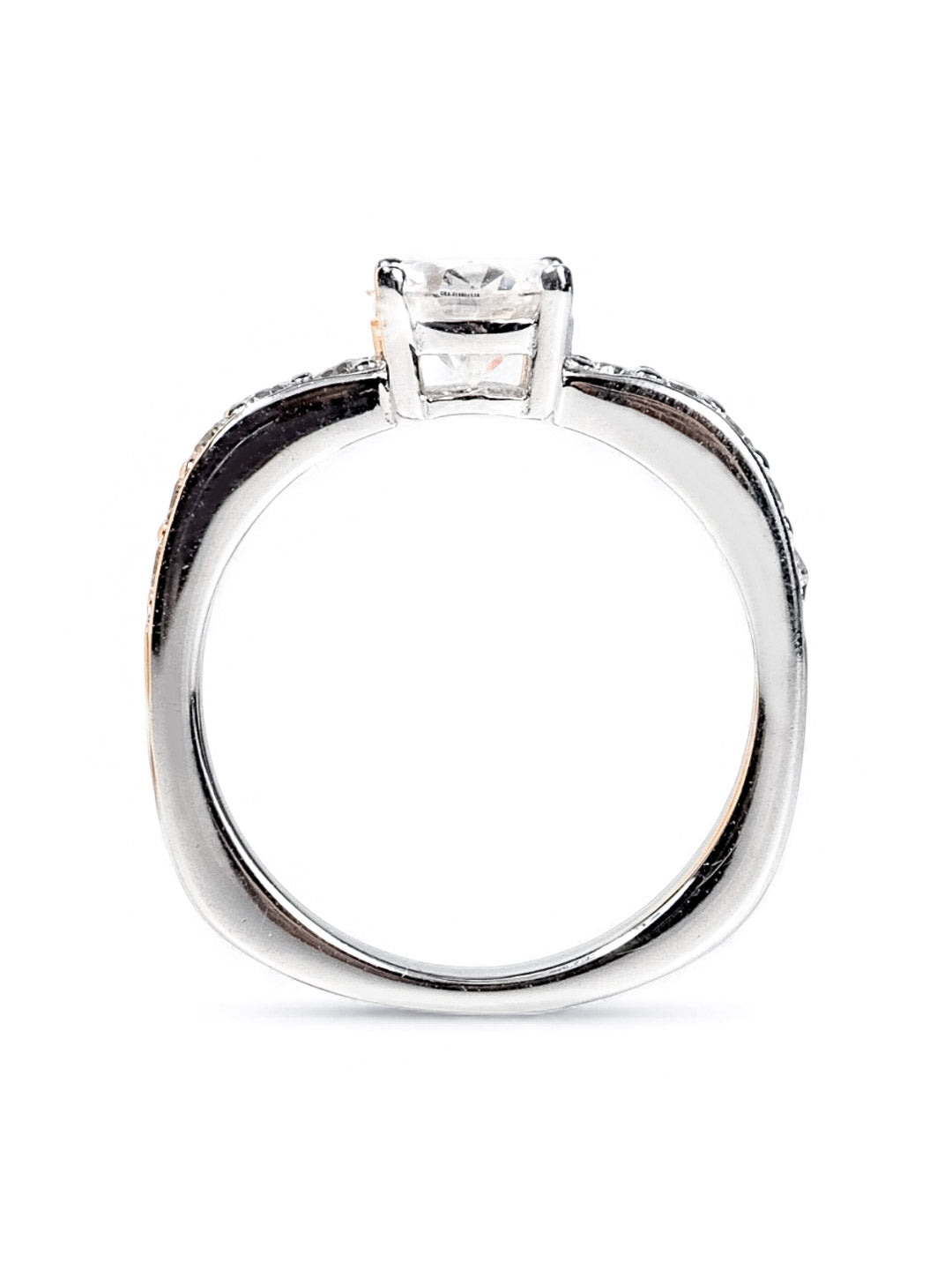 Luminous Path – แหวนหมั้น Moissanite 1.0ct น้ำ D VS1 | LB LuxeBrilliance
