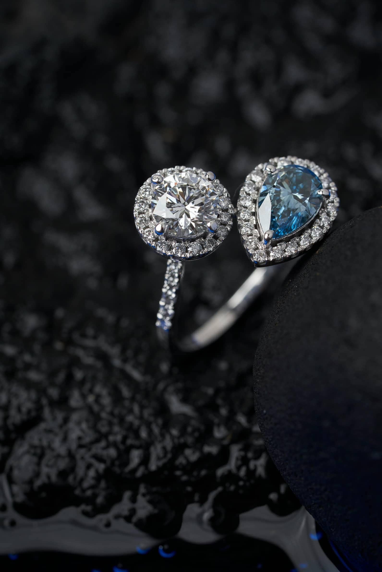 moissanite-blue-diamond-halo-ring-luxury-design-lbluxebrilliance