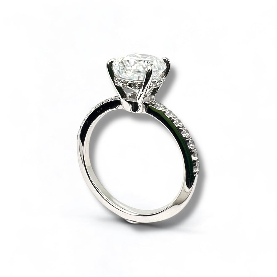 pure-vow-moissanite-couple-ring-angle-view