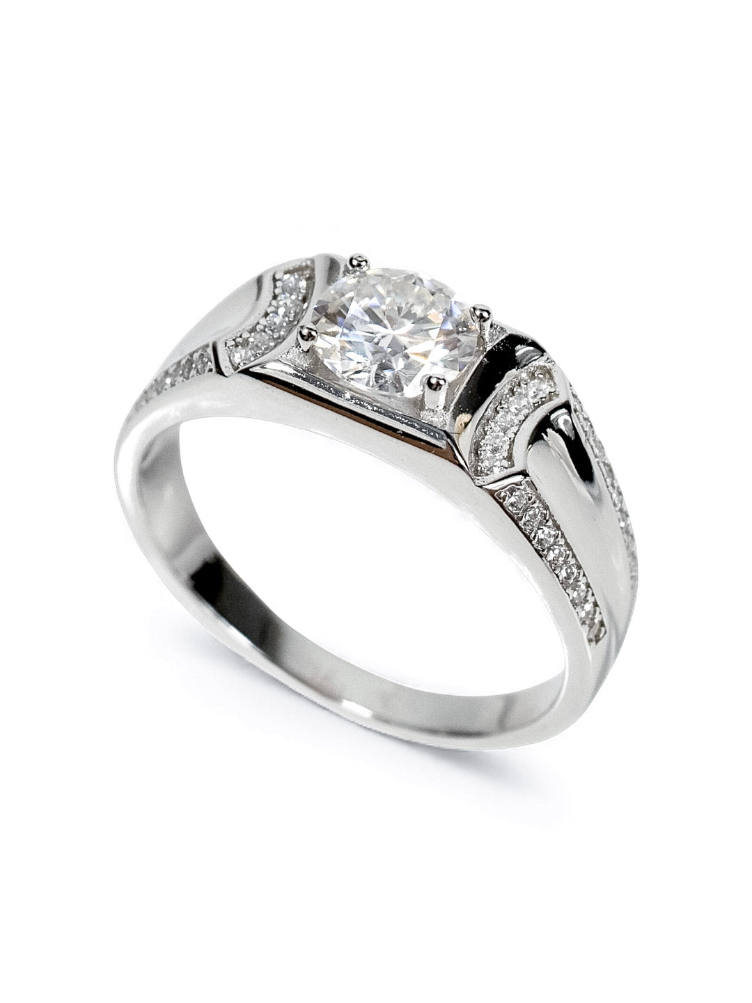 Regal Crest – แหวนแต่งงานผู้ชาย Moissanite 1.0ct น้ำ D VS1 | LB LuxeBrilliance
