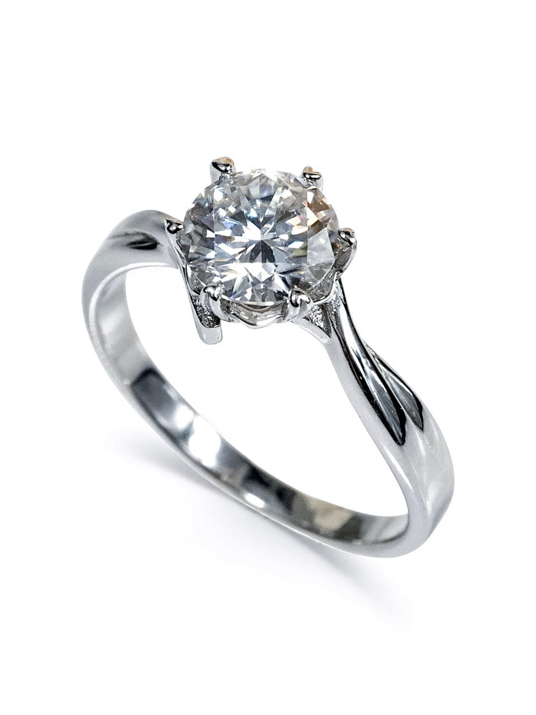 Twist Harmony – แหวนหมั้น Moissanite 1ct น้ำ D VS1 | LB LuxeBrilliance
